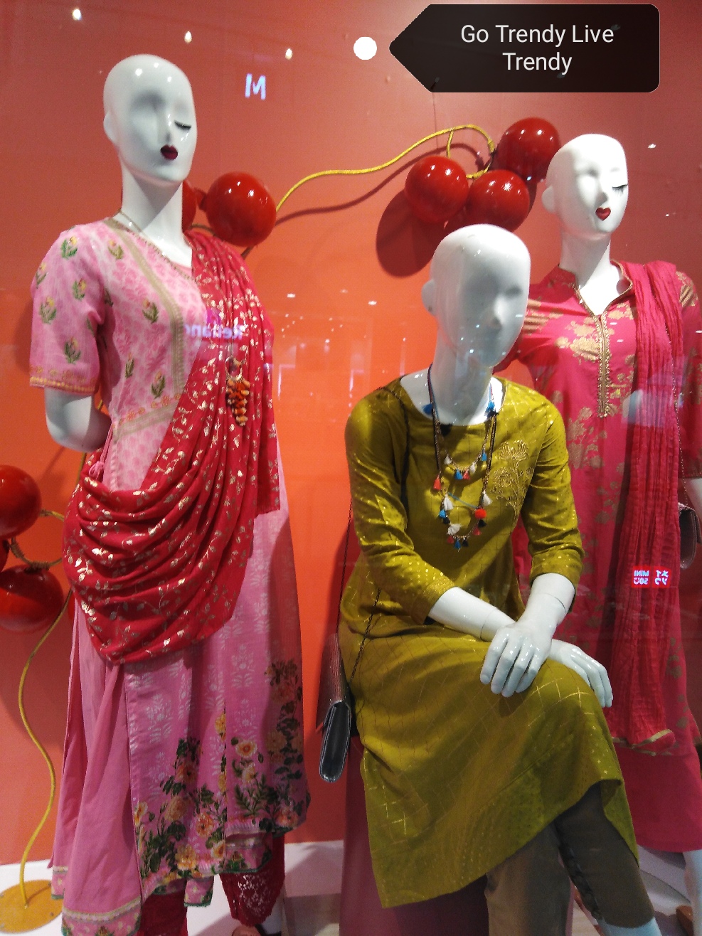 Go Trendy Live Trendy Girls